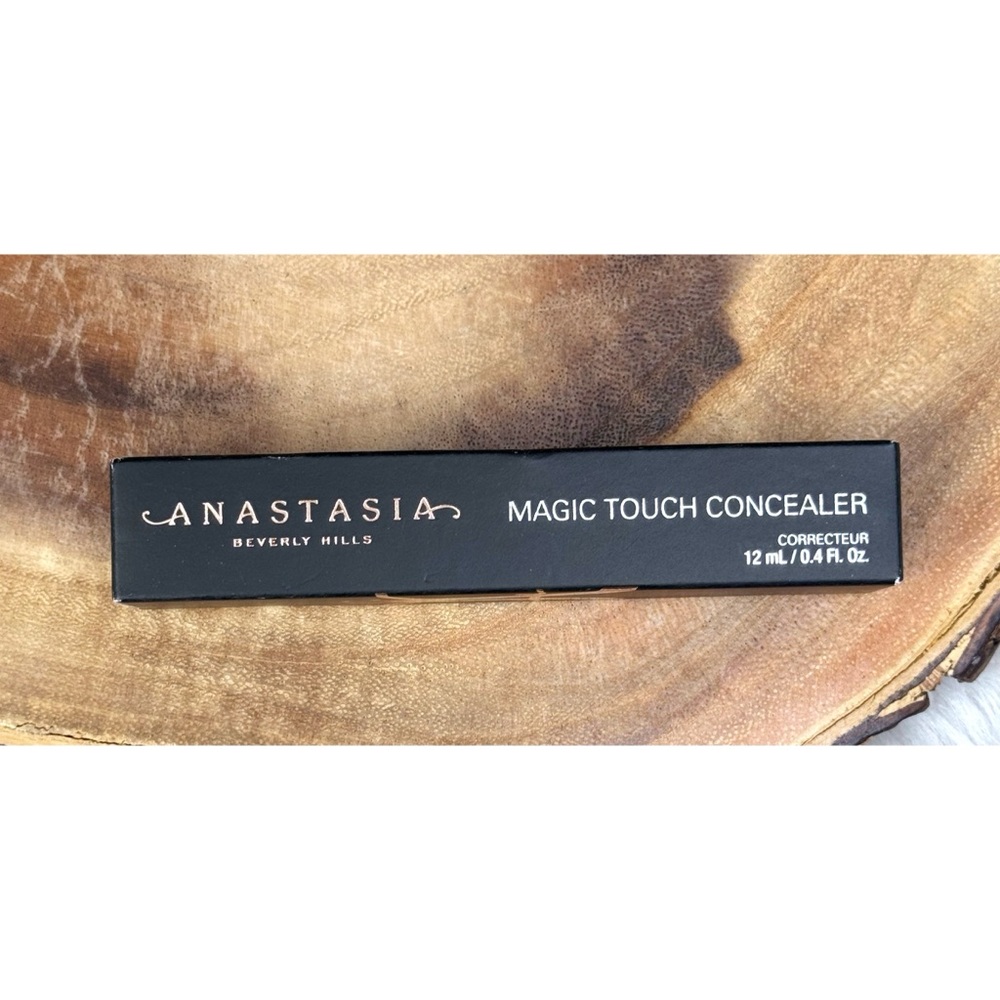 NWT Anastasia Beverly Hills Magic Touch Concealer- 16 - Picture 2 of 8